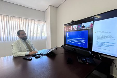 AME de Pariquera-Açu reúne 77 médicos de 15 municípios em encontro virtual sobre neurologia