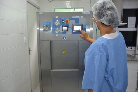 AME SJC recebe do Estado aparelho para esterilizar materiais
