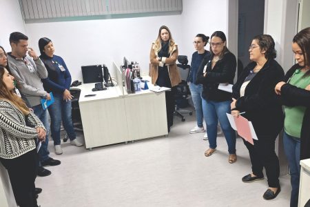 AME SJC inicia reuniões diárias “huddle” para fortalecer comunicação e alinhamento da equipes