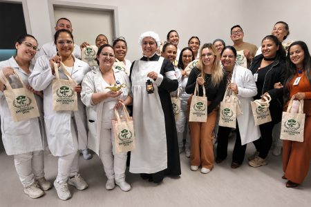 Florence Vive: AME SJC celebra o mês da enfermagem com homenagem à história da profissão