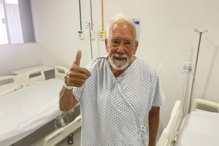 Considerado um dos homens mais velhos do mundo, aposentado de 121 anos celebrou os cuidados que recebeu no CEAP-SOL