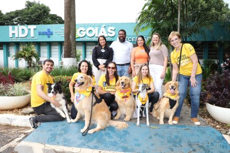 HDT recebe visitas especiais e leva alegria a pacientes internados