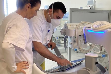 HRCFVH Amplia Inovação Tecnológica Com Recepção Digital E Raio-x Portátil