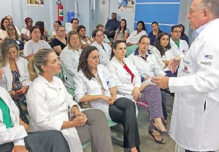 HRJR promove Fórum de Saúde Materno-infantil