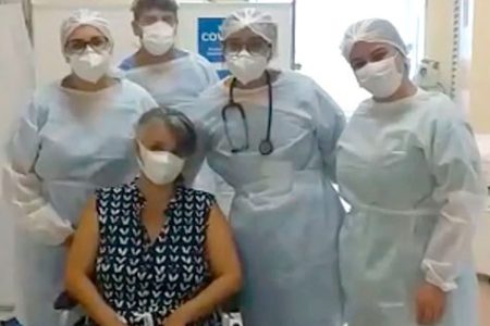 Hospital Regional de Itanhaém comemora 500 altas de pacientes com suspeita ou confirmação de Covid-19