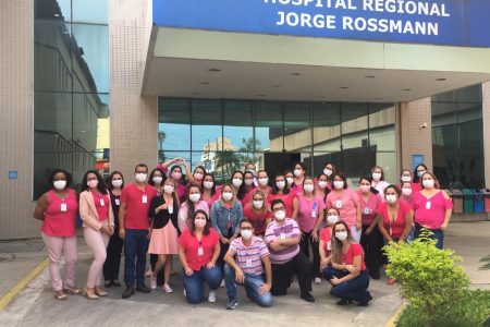 Outubro Rosa mobiliza colaboradores, pacientes e visitantes
