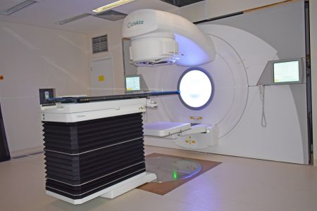 Hospital Regional do Litoral Norte realiza 1ª sessão de radioterapia