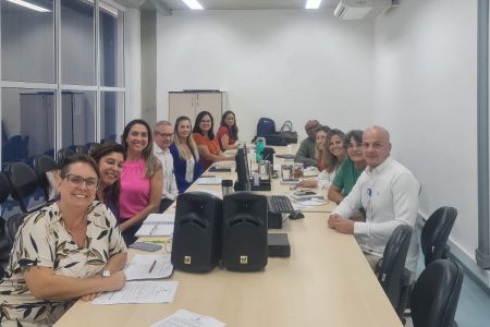 Melhorias nos atendimentos aos pacientes do Vale do Paraíba e Litoral Norte foi tema da reunião na sede da DRS XVII de Taubaté