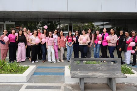 HRSJC promove ações de conscientização sobre o Outubro Rosa para pacientes e colaboradores