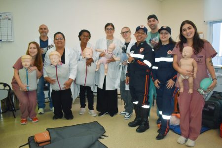 Aprimoramento Contínuo: HRLN Promove Treinamento Especializado em Parada Cardiorrespiratória