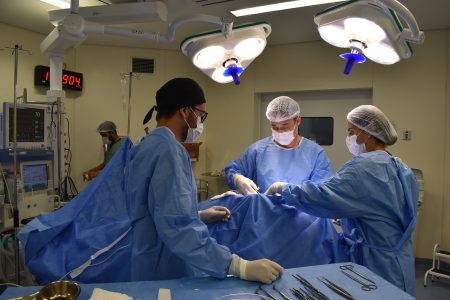 HRLN realiza primeira cirurgia de mandíbula com reconstrução
